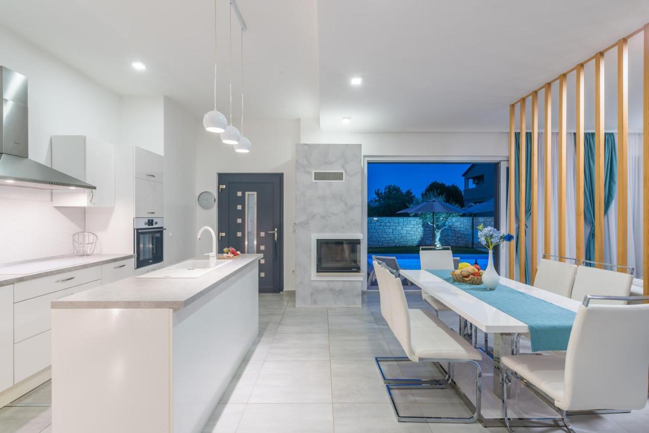 Villa Selest Umag Exterior foto